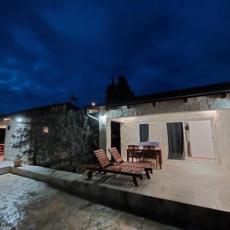 דראגה Apartmani Morovi Dvori מראה חיצוני תמונה