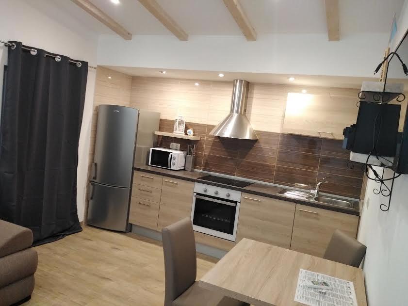 דראגה Apartmani Morovi Dvori מראה חיצוני תמונה