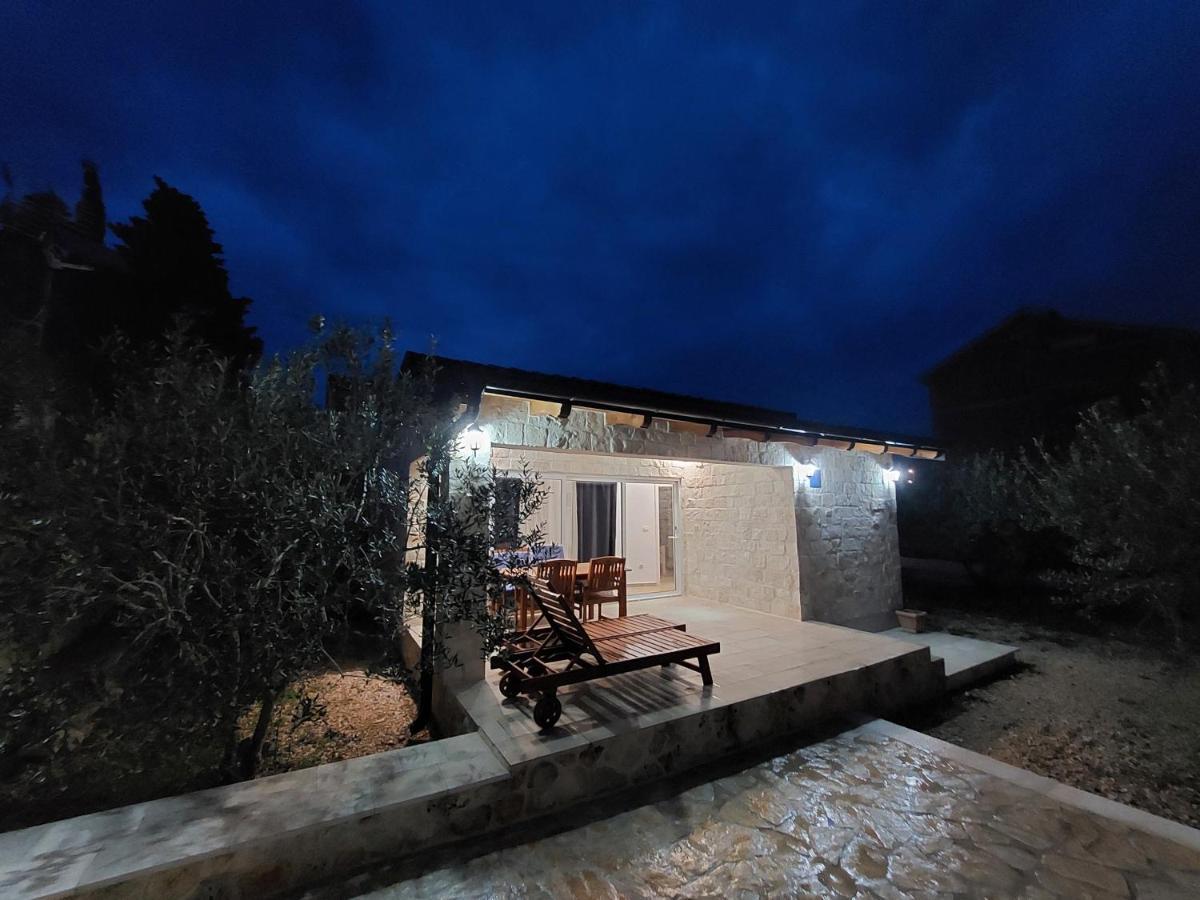 דראגה Apartmani Morovi Dvori מראה חיצוני תמונה